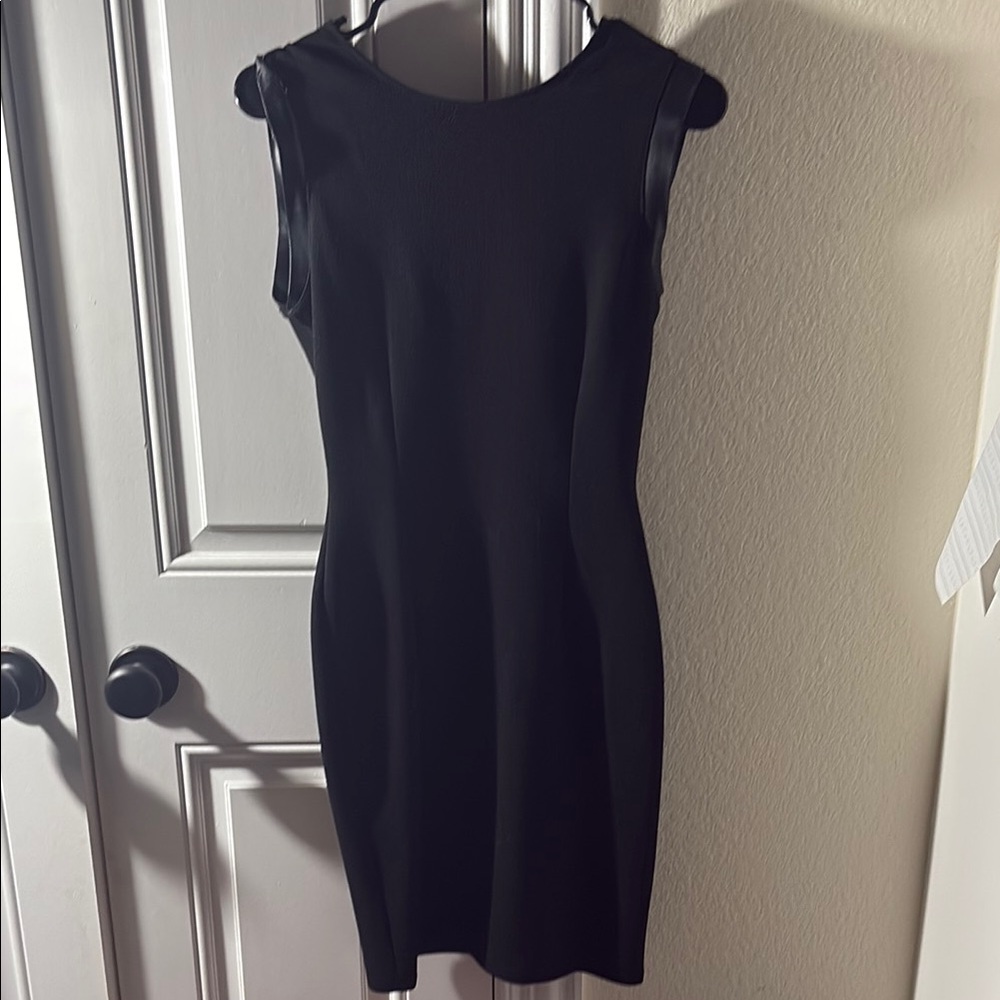 Elegant Black Sleeveless Dress